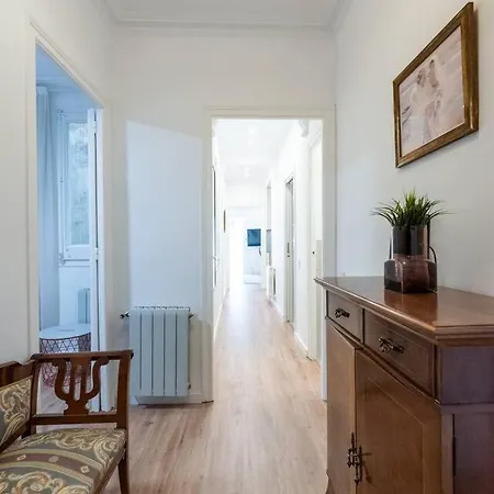 Monthly Flat Urgell 1 Min Ac Wi-fi Barcellona